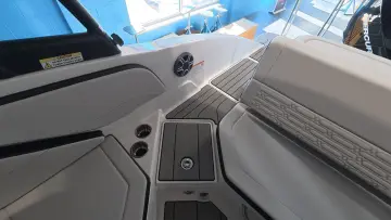 Thumbnail von Sea Ray SPX 210 Outboard