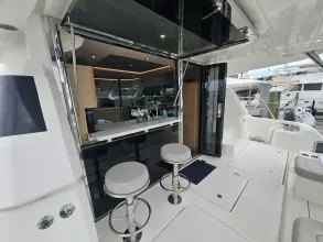 Thumbnail von Aquila 44 Yacht