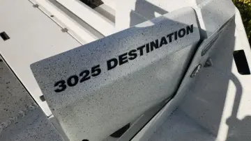 Thumbnail von Kingfisher 3025 Offshore Destination 2023 Kingfisher – 3025 Offshore Destination