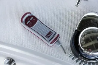 Thumbnail von Boston Whaler 230 Outrage