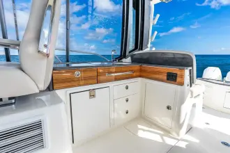 Thumbnail von Boston Whaler 405 Conquest True Companion