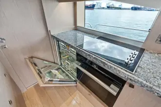 Thumbnail von Sunseeker 86 Yacht Aqua Vista