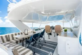 Thumbnail von Hatteras 64 Motor Yacht VOLARE