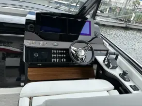 Thumbnail von Sea Ray 370 Sundancer Outboard