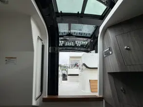 Thumbnail von Sea Ray 370 Sundancer Outboard