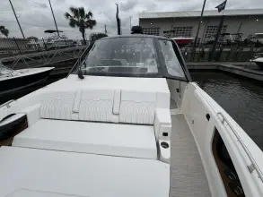 Thumbnail von Sea Ray 370 Sundancer Outboard