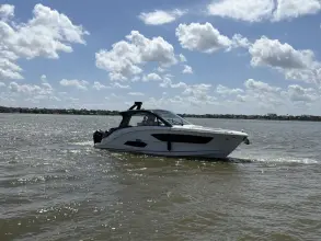 Thumbnail von Sea Ray 370 Sundancer Outboard