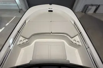 Thumbnail von Boston Whaler 190 Montauk
