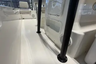 Thumbnail von Boston Whaler 190 Montauk