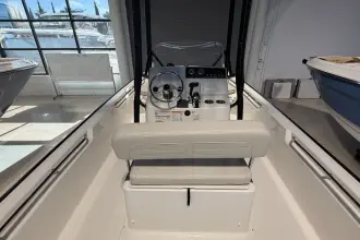 Thumbnail von Boston Whaler 190 Montauk
