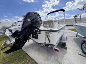 Thumbnail von Boston Whaler 170 Montauk