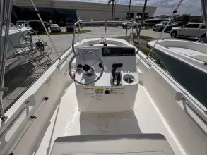 Thumbnail von Boston Whaler 170 Montauk