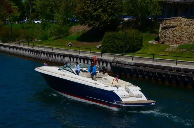 Chris-Craft Corsair 36 CORSAIR