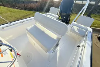 Thumbnail von Boston Whaler 170 Montauk