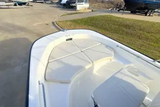 Thumbnail von Boston Whaler 170 Montauk