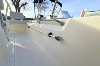 Thumbnail von Boston Whaler 170 Montauk