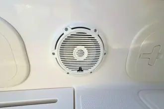 Thumbnail von Boston Whaler 170 Montauk