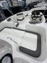 Thumbnail von Bayliner E16
