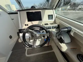 Thumbnail von Boston Whaler 28 VANTAGE