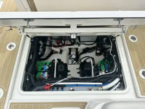 Thumbnail von Boston Whaler 320 Vantage