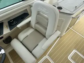 Thumbnail von Boston Whaler 320 Vantage