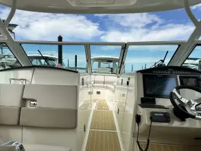 Thumbnail von Boston Whaler 320 Vantage