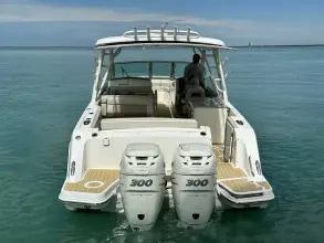 Thumbnail von Boston Whaler 320 Vantage