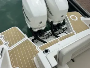 Thumbnail von Boston Whaler 320 Vantage
