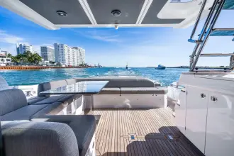 Thumbnail von Azimut S6 AZURE