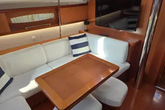 Thumbnail von Beneteau Oceanis 49