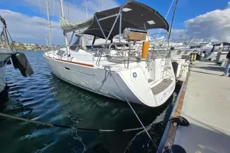 Thumbnail von Beneteau Oceanis 49