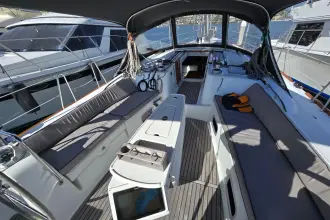 Thumbnail von Beneteau Oceanis 49