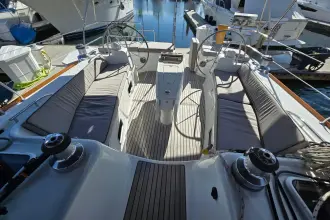 Thumbnail von Beneteau Oceanis 49