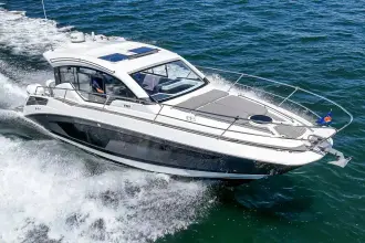 Thumbnail von Four Winns Vista 355 Coupe OB