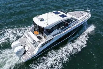Thumbnail von Four Winns Vista 355 Coupe OB