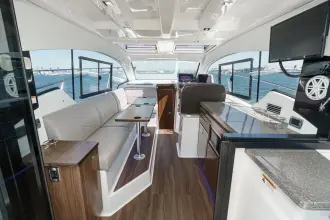 Thumbnail von Four Winns Vista 355 Coupe OB