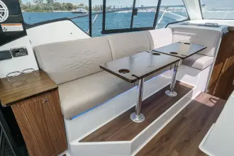 Thumbnail von Four Winns Vista 355 Coupe OB