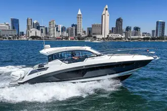 Thumbnail von Four Winns Vista 355 Coupe OB