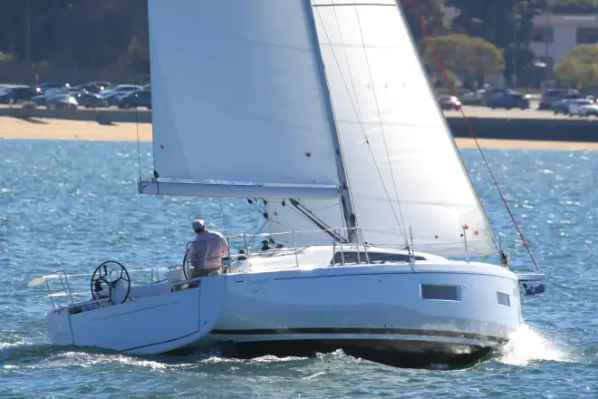 Beneteau Oceanis 37.1