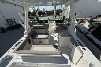 Thumbnail von Boston Whaler 240 Vantage