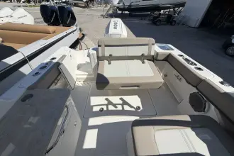 Thumbnail von Boston Whaler 240 Vantage