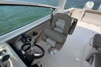 Thumbnail von Boston Whaler 280 Vantage