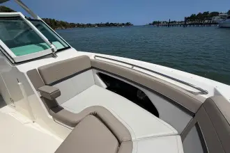 Thumbnail von Boston Whaler 280 Vantage