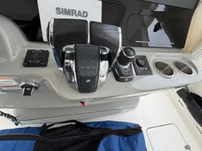 Thumbnail von Boston Whaler 420 Outrage