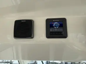 Thumbnail von Boston Whaler 420 Outrage