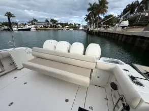 Thumbnail von Boston Whaler 420 Outrage
