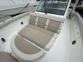 Thumbnail von Boston Whaler 420 Outrage