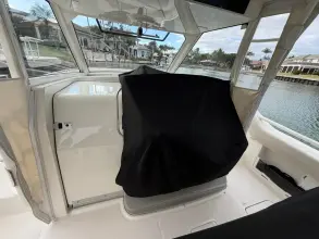 Thumbnail von Boston Whaler 420 Outrage