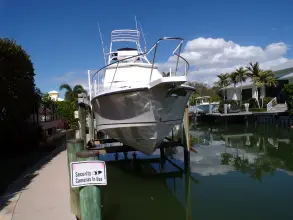 Thumbnail von Boston Whaler 345 Conquest