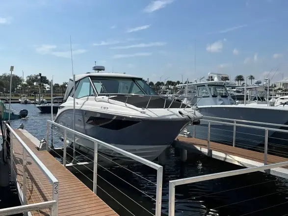Sea Ray 320 Sundancer Dıştan Takma Motor